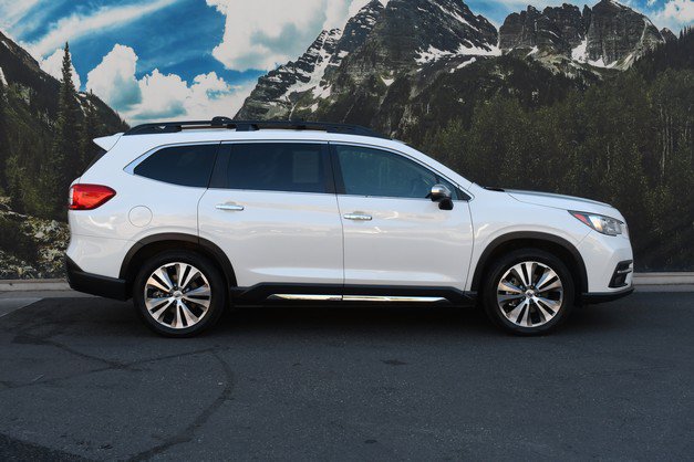 Used 2022 Subaru Ascent Touring AWD/4WD image 2