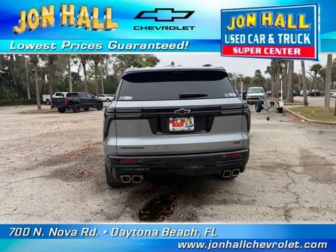 Used 2025 Chevrolet Traverse RS w/ LPO, Floor Liner Package image 9