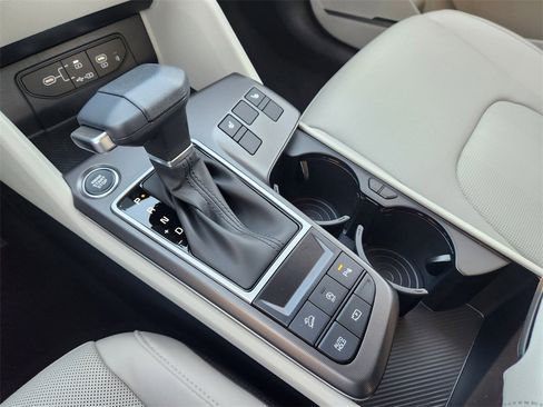 New 2026 Kia Sportage EX image 15