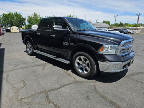 Used 2016 RAM 1500 Laramie w/ Convenience Group AWD/4WD image 4