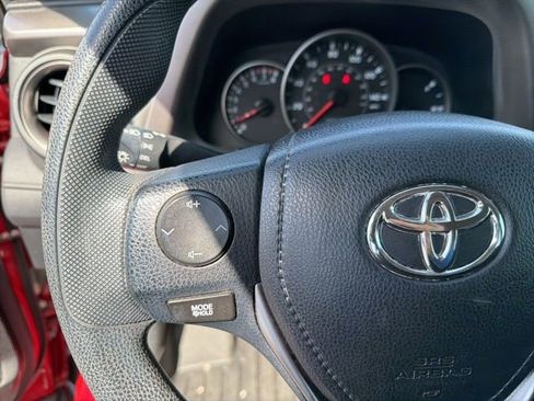 Used 2016 Toyota RAV4 LE image 18