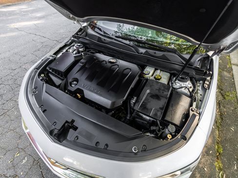 Used 2018 Chevrolet Impala Premier FWD image 60