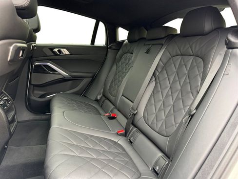 Used 2024 BMW X6 xDrive40i image 16