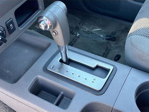 Used 2017 Nissan Frontier SV image 16