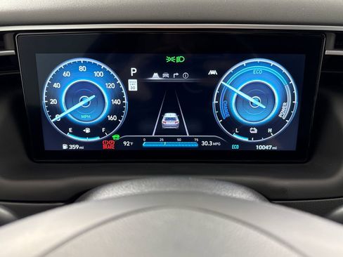 Used 2024 Hyundai Tucson Limited AWD/4WD image 17