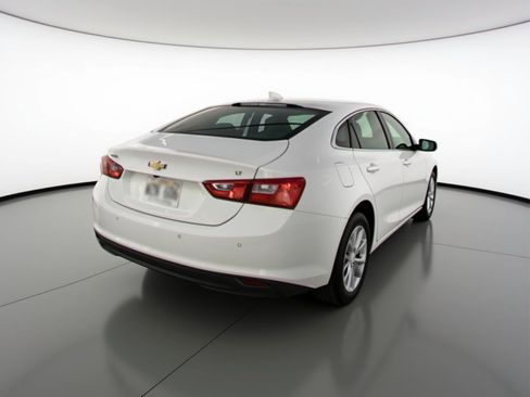 Used 2024 Chevrolet Malibu LT image 9