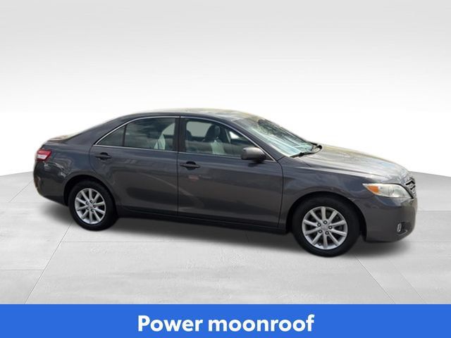 Used 2011 Toyota Camry XLE w/ XLE Extra-Value Pkg #2 FWD image 21