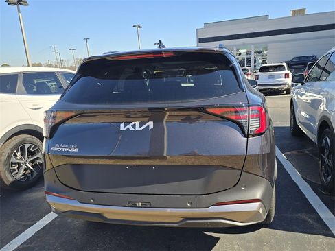New 2026 Kia Sportage EX image 4