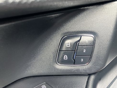 Used 2018 Ford Expedition Platinum AWD/4WD image 21