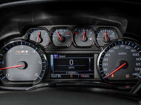 Used 2019 Chevrolet Silverado 1500 LT w/ All Star Edition AWD/4WD image 18