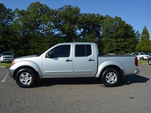 Used 2008 Nissan Frontier SE w/ SE Value Truck Pkg image 43