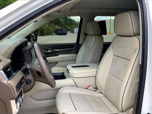 Used 2023 GMC Yukon Denali AWD/4WD image 22
