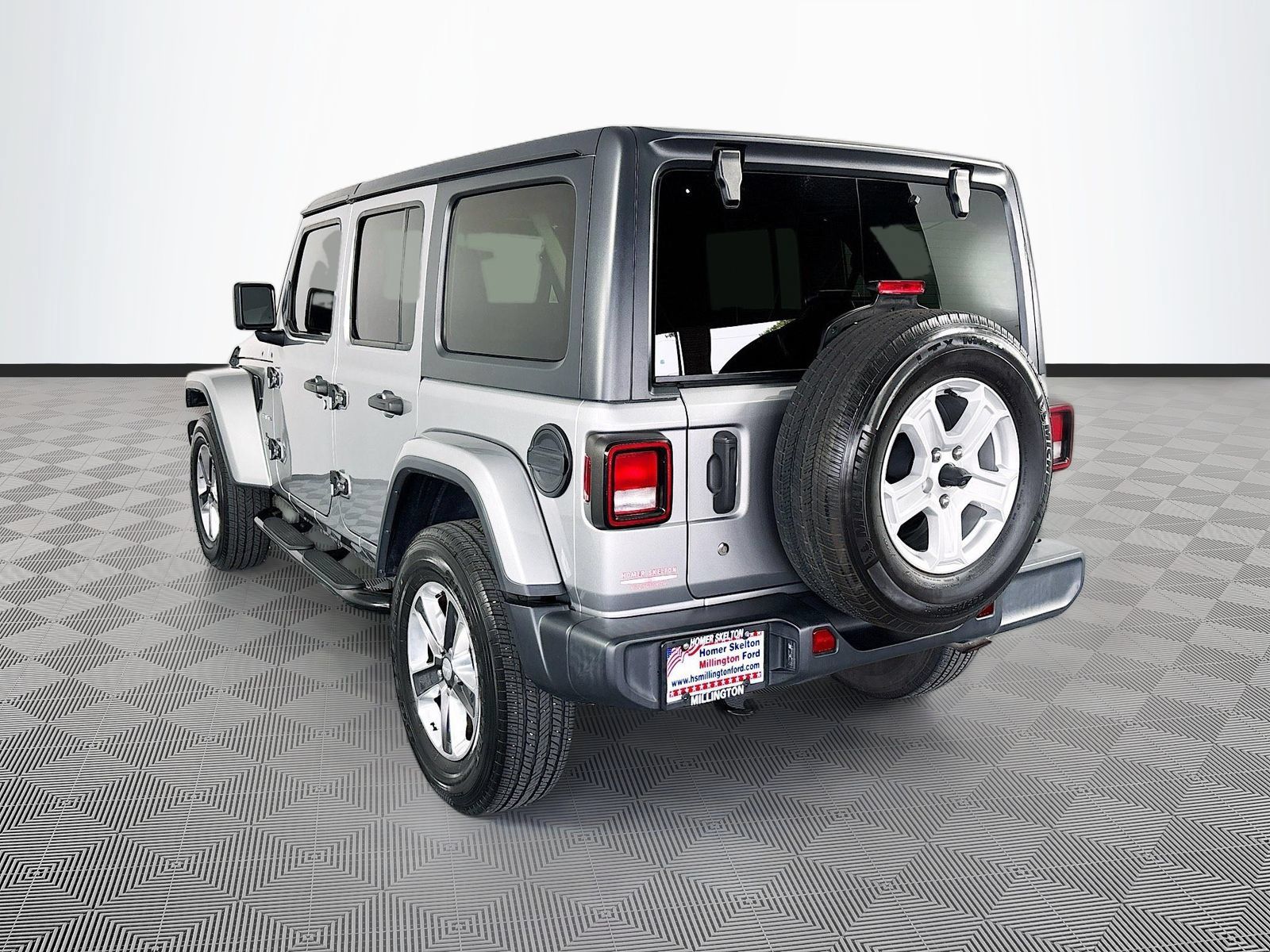 Used 2020 Jeep Wrangler Unlimited Sahara AWD/4WD image 5
