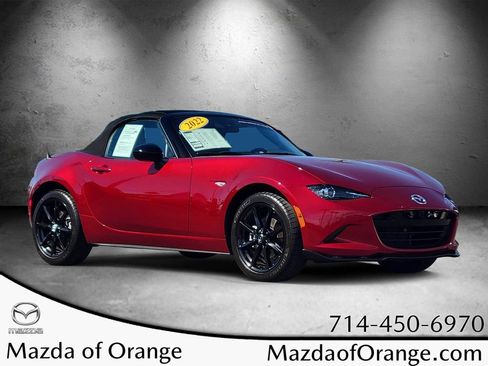 Certified 2022 MAZDA MX-5 Miata Club RWD image 1