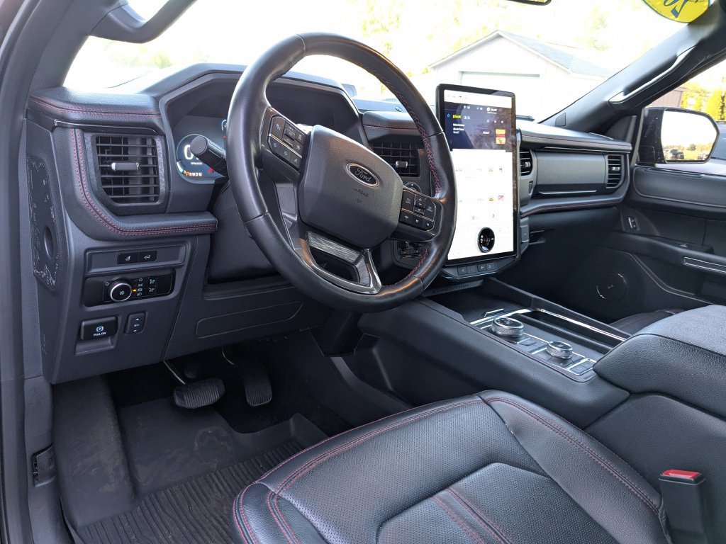Used 2023 Ford Expedition Limited AWD/4WD image 10