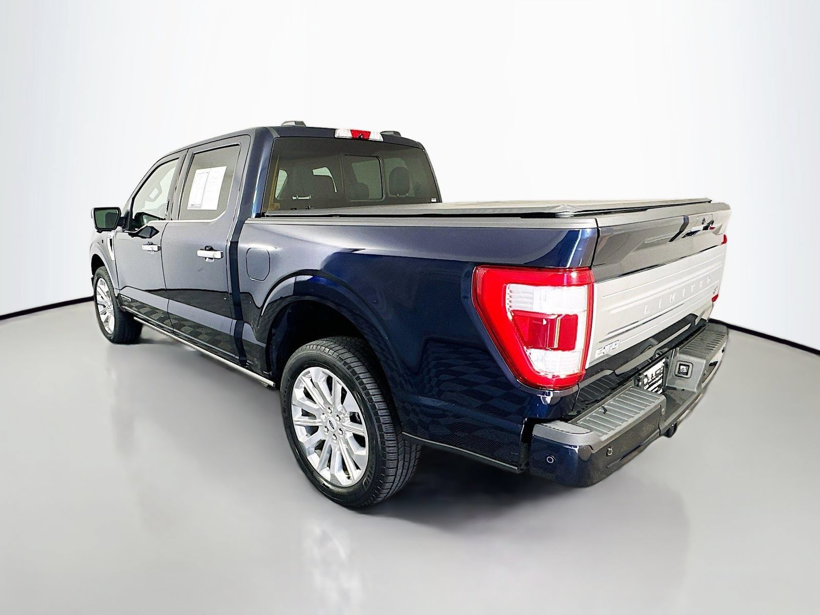 Used 2022 Ford F150 Limited AWD/4WD image 5