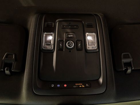 Used 2022 Chevrolet Tahoe LT w/ Luxury Package image 28