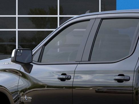 New 2026 Chevrolet Silverado 1500 LT image 33