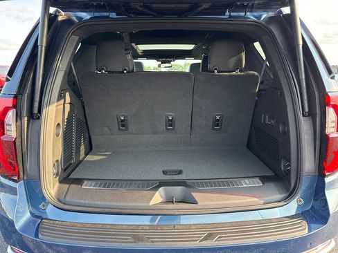 New 2026 GMC Yukon Denali w/ Sun & Power Step Package AWD/4WD image 32