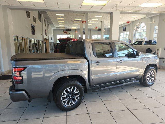 Used 2022 Nissan Frontier SV w/ SV Premium Package AWD/4WD image 15