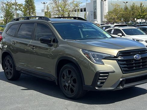 Used 2025 Subaru Ascent Onyx Edition AWD/4WD image 4