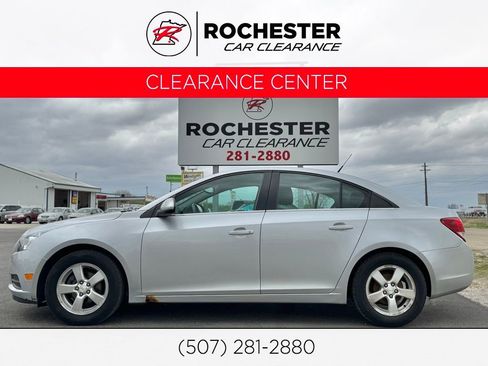 Used 2014 Chevrolet Cruze LT FWD image 1