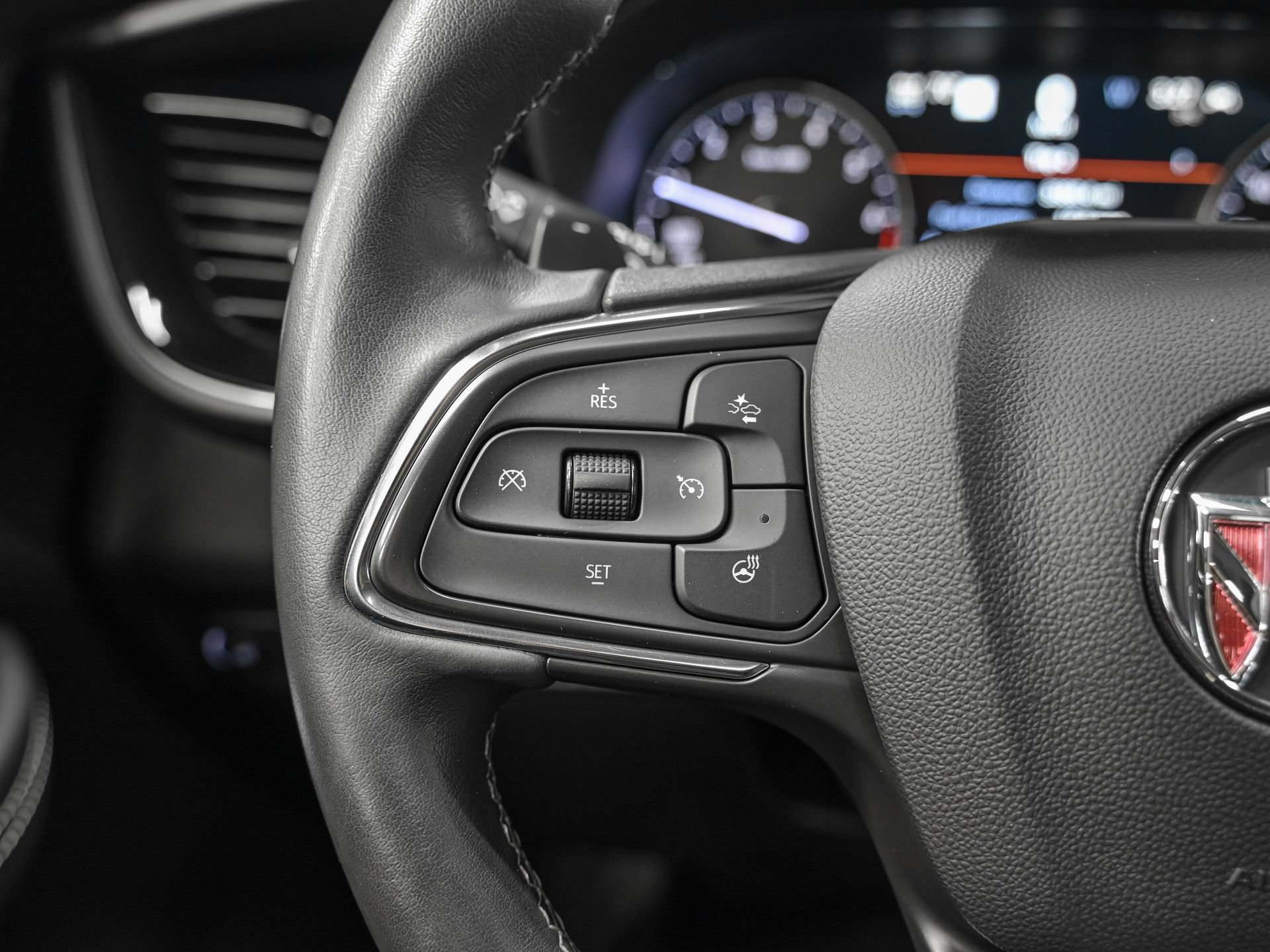 Used 2023 Buick Envision Avenir AWD/4WD image 19