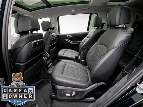 Used 2024 BMW X7 xDrive40i w/ Climate Comfort Package AWD/4WD image 15