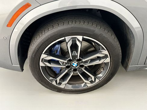 Used 2025 BMW X2 xDrive28i AWD/4WD image 11