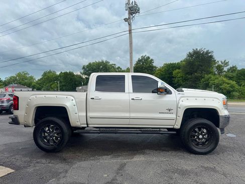 Used 2015 GMC Sierra 1500 SLT w/ SLT Preferred Package AWD/4WD image 6