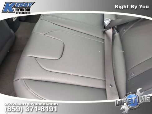 New 2026 Hyundai Elantra Limited FWD image 14