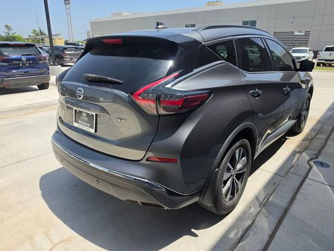 Used 2019 Nissan Murano SV w/ Premium Package FWD image 4