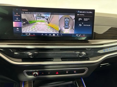 Used 2024 BMW X5 xDrive40i w/ M Sport Package AWD/4WD image 16