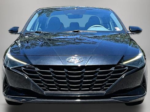 Used 2022 Hyundai Elantra SEL FWD image 3