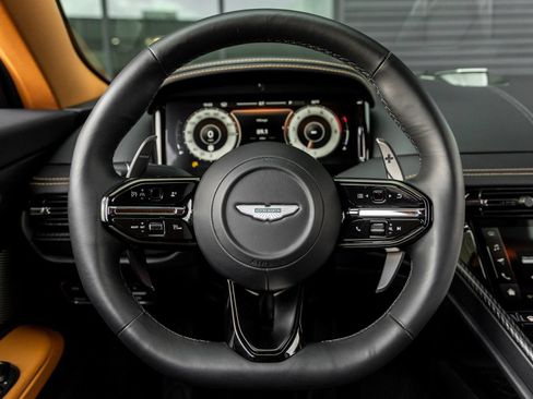 Used 2025 Aston Martin DB12 Coupe RWD image 32