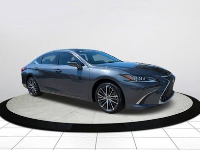 Used 2025 Lexus ES 350 w/ Premium Package