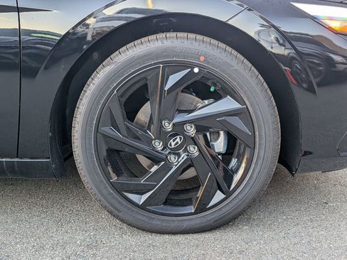 New 2026 Hyundai Elantra SEL Sport image 7