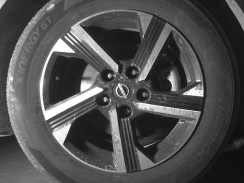 Used 2025 Nissan Sentra SV FWD image 13