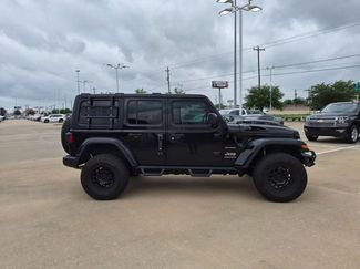 Used 2023 Jeep Wrangler Unlimited Sahara AWD/4WD video 4