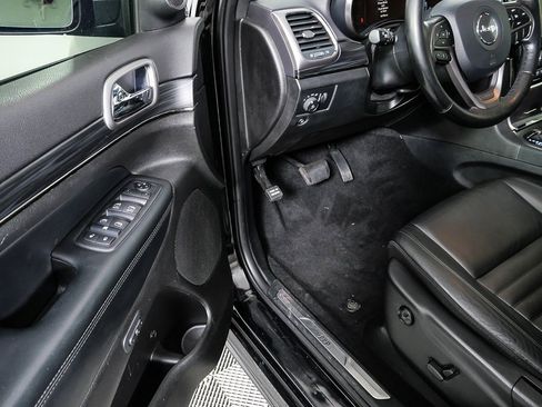 Used 2020 Jeep Grand Cherokee Limited X image 7