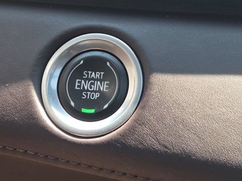 Used 2021 Cadillac Escalade Sport Platinum AWD/4WD image 30