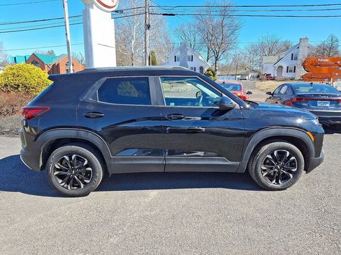 Used 2021 Chevrolet TrailBlazer LT w/ Sun and Liftgate Package image 7