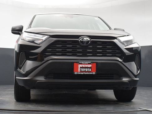 Used 2024 Toyota RAV4 LE AWD/4WD image 28