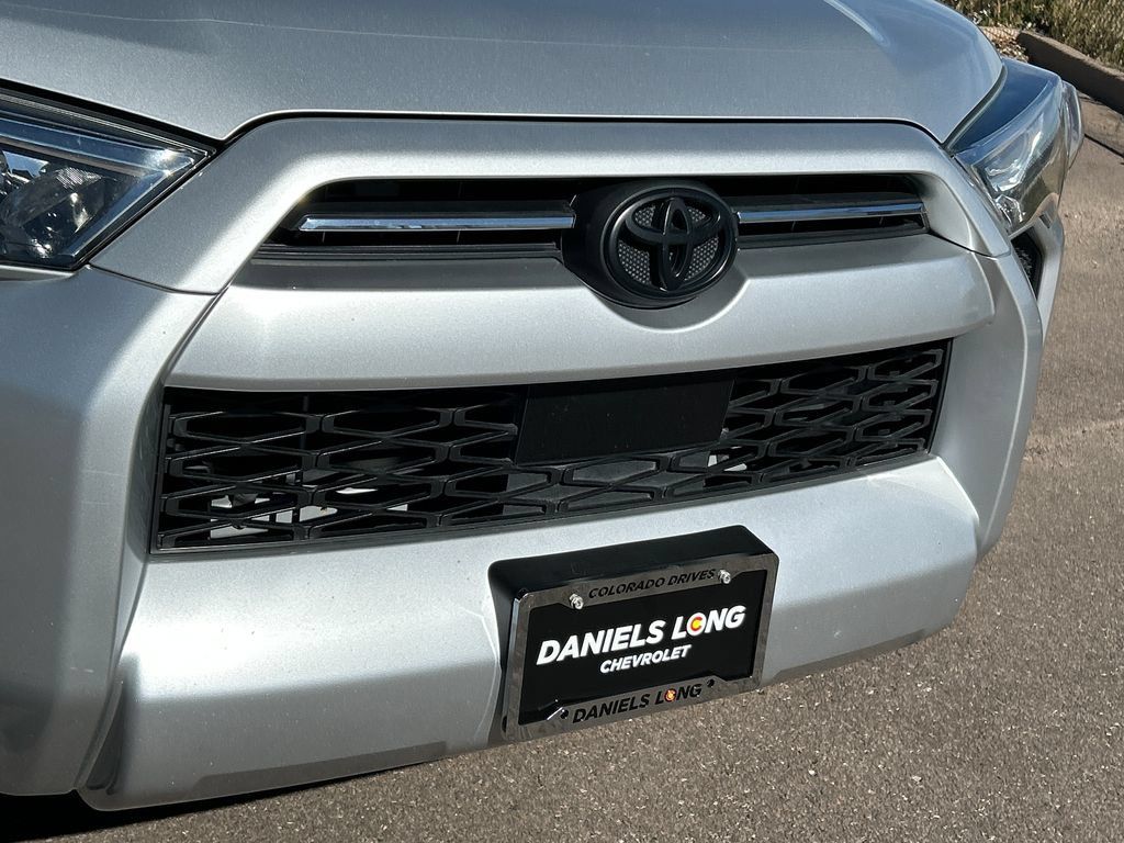 Used 2020 Toyota 4Runner SR5 Premium AWD/4WD image 22