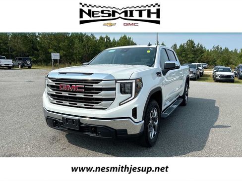 Used 2026 GMC Sierra 1500 SLE w/ X31 Off-Road Package AWD/4WD image 1