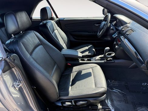 Used 2011 BMW 128i Convertible RWD image 19