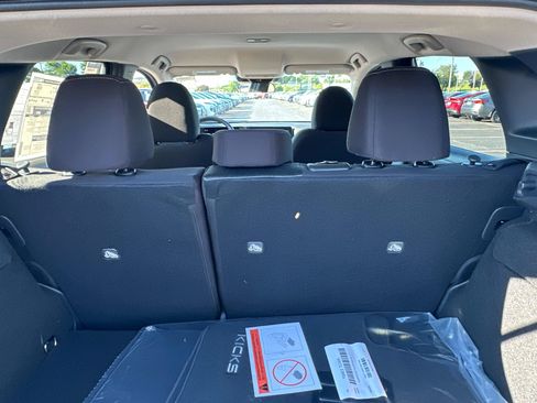 New 2026 Nissan Kicks SV w/ Cold Weather Package AWD/4WD image 15