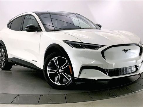 Used 2023 Ford Mustang Mach-E Premium image 1