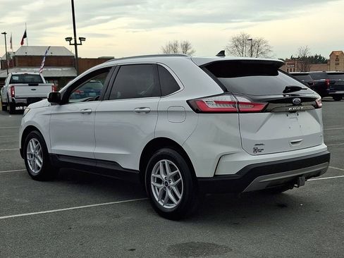 Certified 2021 Ford Edge SEL w/ Convenience Package image 4