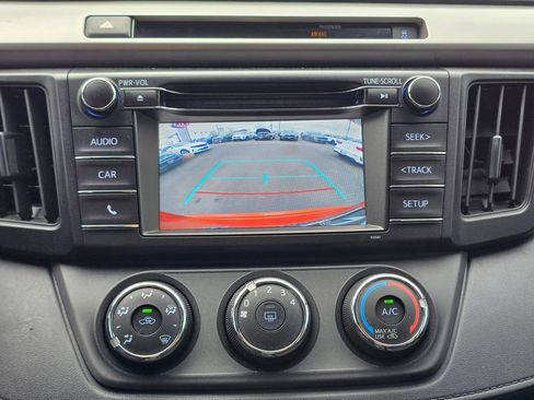 Used 2016 Toyota RAV4 LE AWD/4WD image 27